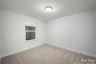 1566 7th Ave Dr, Hickory, NC 28602 - Photo 11