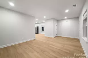 1566 7th Ave Dr, Hickory, NC 28602 - Photo 3