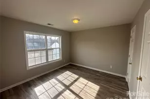 5423 Eneida Sue Dr, Charlotte, NC 28214 - Photo 13