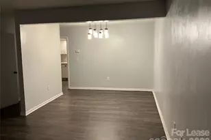 415 E Broad St, Statesville, NC 28677 - Photo 3