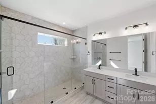 423 Vinroot Aly, Charlotte, NC 28217 - Photo 31