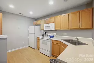 11338 Yellow Spaniel Ct, Charlotte, NC 28269 - Photo 7