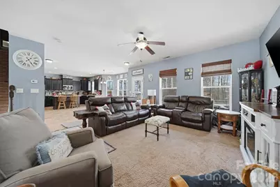 136 Mountain Island Drive, Statesville, NC 28677 - Photo 13