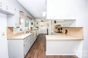 108 Robin Ln, Statesville, NC 28677 - Photo 15