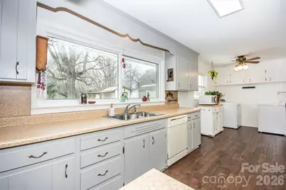 108 Robin Lane, Statesville, NC 28677 - Photo 15