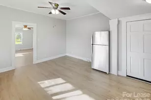 8907 E Franklin St, Mount Pleasant, NC 28124 - Photo 9