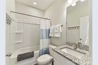 6400 Carver Boulevard, Charlotte, NC 28269 - Photo 23