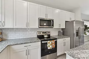 6400 Carver Blvd, Charlotte, NC 28269 - Photo 9