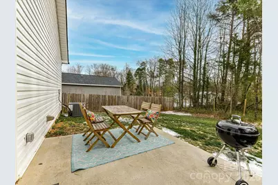6400 Carver Boulevard, Charlotte, NC 28269 - Photo 29