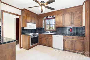 420 Saddlewood Dr, Gastonia, NC 28056 - Photo 11