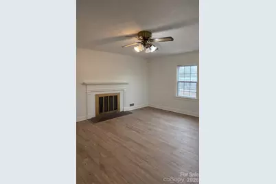 926 S York Street, Gastonia, NC 28052 - Photo 5