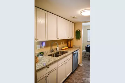 7526 Holly Grove Court, Charlotte, NC 28227 - Photo 9