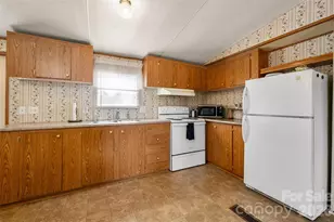 2748 Flat Creek Rd, Lancaster, SC 29720 - Photo 7