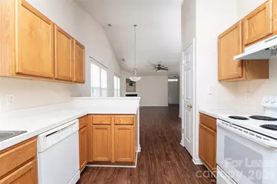 2836 Oasis Lane, Charlotte, NC 28214 - Photo 9