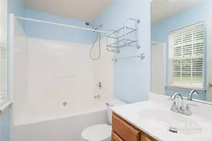 2836 Oasis Ln, Charlotte, NC 28214 - Photo 13