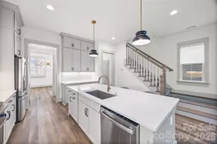 539 Plowman Ln, Fort Mill, SC 29715 - Photo 9