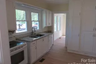 736 Country Club Dr, State Road, NC 28676 - Photo 5