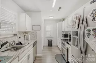 1412 Bells Knox Rd, Charlotte, NC 28214 - Photo 9