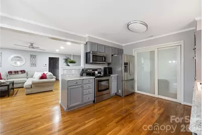 113 Scottsmoor Drive, Charlotte, NC 28214 - Photo 9