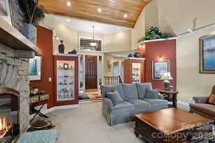 175 Overlook Dr, Flat Rock, NC 28731 - Photo 9