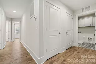 4768 Americana Ave, Charlotte, NC 28215 - Photo 15