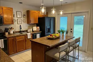 12705 Tucker Crossing Ln, Charlotte, NC 28273 - Photo 3