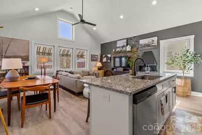 221 Newbold Street, Lincolnton, NC 28092 - Photo 3