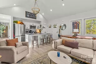 221 Newbold St, Lincolnton, NC 28092 - Photo 7