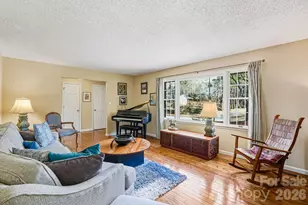 7 Brushwood Rd, Asheville, NC 28804 - Photo 5