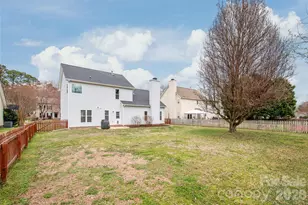 3943 Huntmeadow Dr, Charlotte, NC 28269 - Photo 37