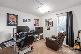 3943 Huntmeadow Dr, Charlotte, NC 28269 - Photo 33