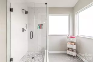 3943 Huntmeadow Dr, Charlotte, NC 28269 - Photo 29