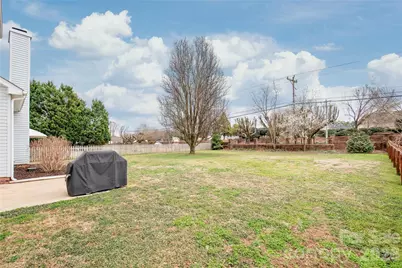 3943 Huntmeadow Drive, Charlotte, NC 28269 - Photo 35