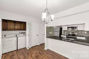 402 Sweetgum Dr, Fort Mill, SC 29715 - Photo 3