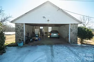 615 Carbon City Rd, Morganton, NC 28655 - Photo 39