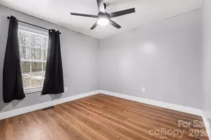 1217 Woodpecker Dr, Clover, SC 29710 - Photo 9