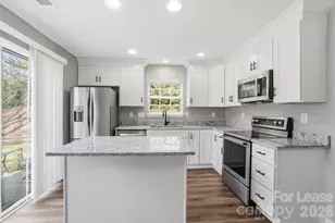 1760 Forest Side Ln, Charlotte, NC 28213 - Photo 17