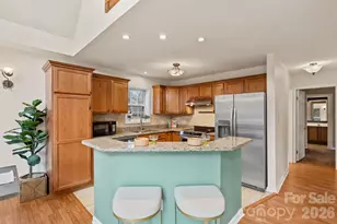 71 Captains Dr, Candler, NC 28715 - Photo 9