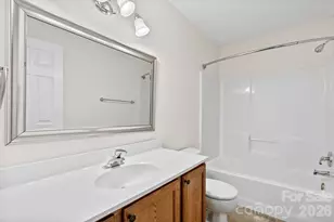 71 Captains Dr, Candler, NC 28715 - Photo 19