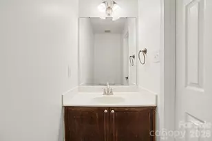 13316 Woodland Farm Dr, Charlotte, NC 28215 - Photo 23