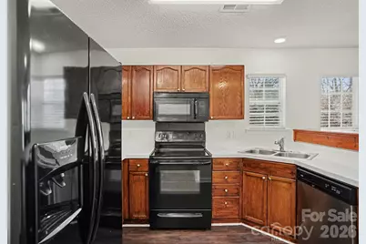 13316 Woodland Farm Drive, Charlotte, NC 28215 - Photo 5