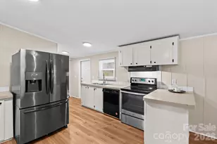 211 Forest Hollow Dr, Statesville, NC 28677 - Photo 13