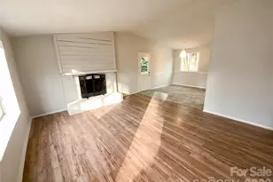 7932 Monfreya Ct, Charlotte, NC 28212 - Photo 3