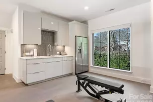 1919 Shoreham Dr, Charlotte, NC 28211 - Photo 41