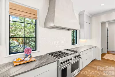 1919 Shoreham Drive, Charlotte, NC 28211 - Photo 19