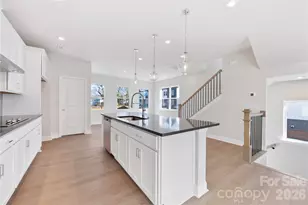 905 Archway Ln, Charlotte, NC 28217 - Photo 13