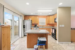 4022 Linsbury Ct, Charlotte, NC 28213 - Photo 3