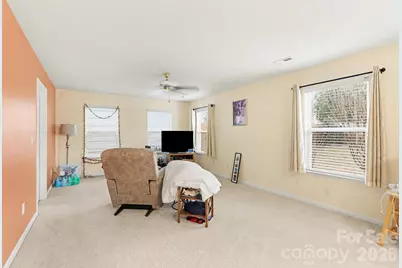 4022 Linsbury Court, Charlotte, NC 28213 - Photo 5