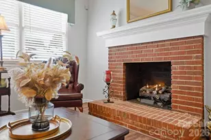 19816 Oak Leaf Cir, Cornelius, NC 28031 - Photo 11