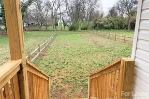 626 W Bell St, Statesville, NC 28677 - Photo 21